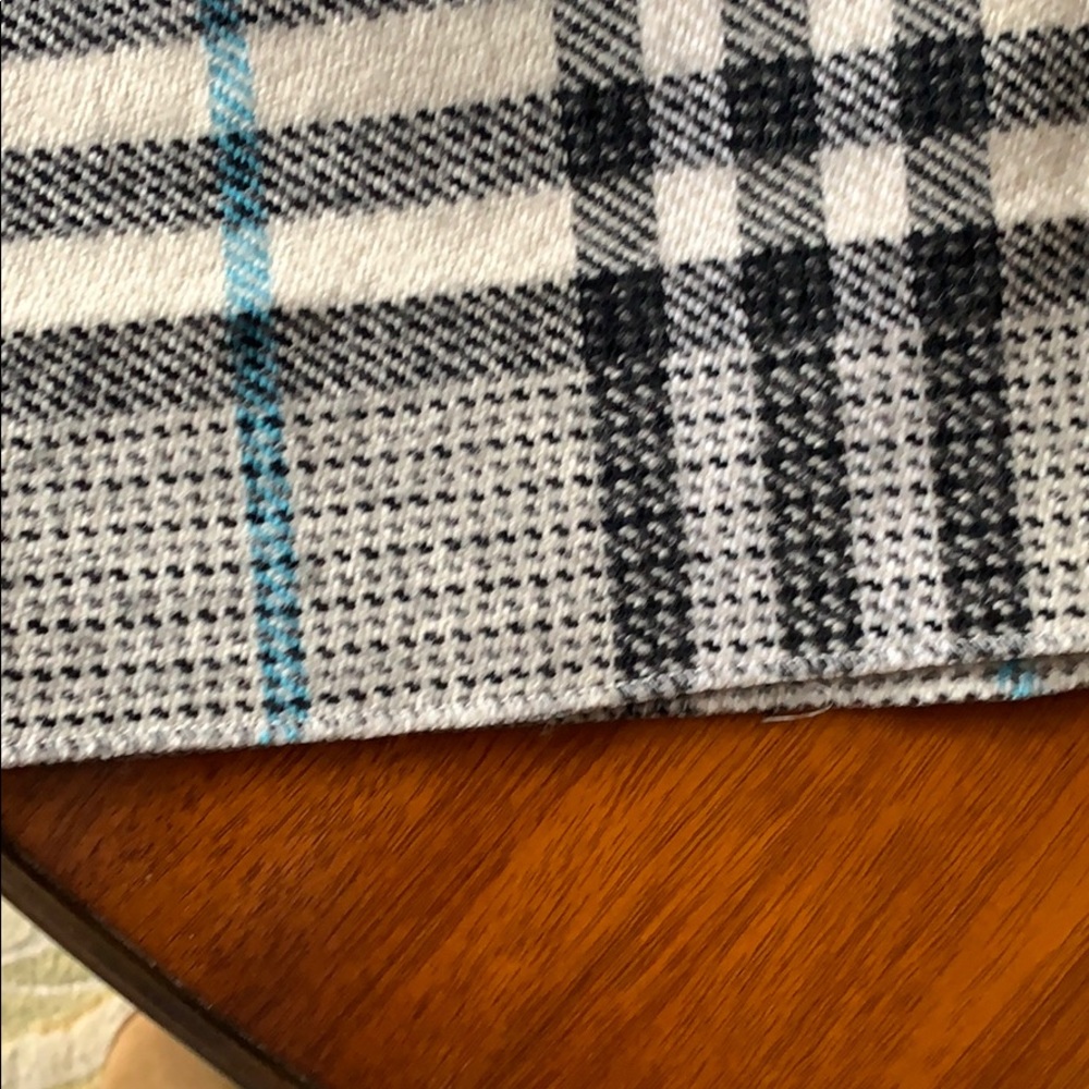 Burberry wool blend tartan plaid skirt - Picture 6 of 6